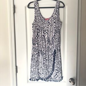 Lilly Pulitzer Jarrett Romper EUC Size Large 
Pineapple Party print